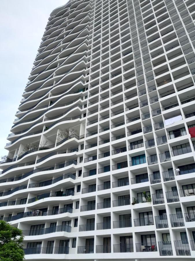 The Landmark Comfort Relax Spacious Sea View By Iz Tanjung Tokong 외부 사진