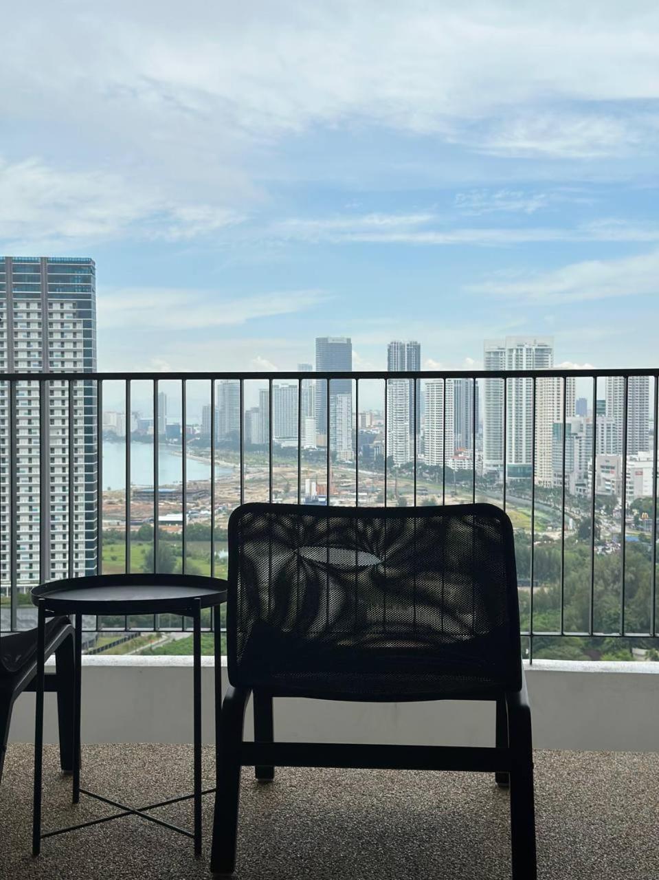 The Landmark Comfort Relax Spacious Sea View By Iz Tanjung Tokong 외부 사진